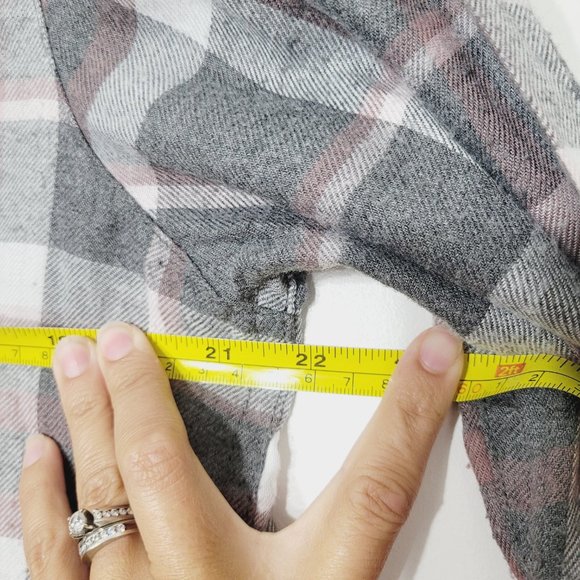 Garage Plaid Long Sleeve Button Front Collared Lace Up Side Shirt Gray White - Picture 9 of 10